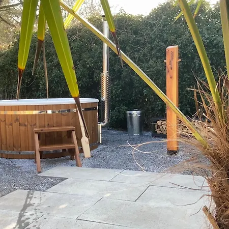 Luxe 4- Persoons Veluwelodge Met Hottub In Ermelo! * Ermelo