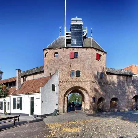 Luxe 4- Persoons Veluwelodge Met Hottub In Ermelo!