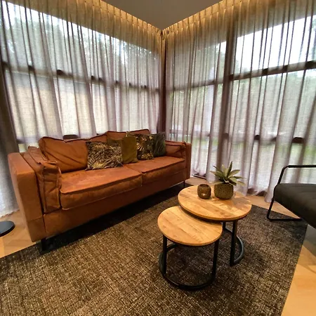 Luxe 4- Persoons Veluwelodge Met Hottub In Ermelo! Ferienhaus *