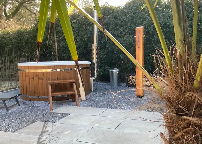 Luxe 4- Persoons Veluwelodge Met Hottub In Ermelo! * إرميلو