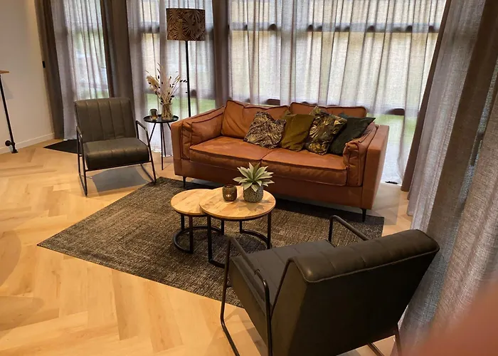 Luxe 4- Persoons Veluwelodge Met Hottub In Ermelo! * إرميلو