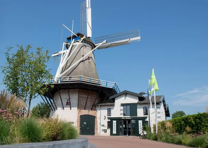 Luxe 4- Persoons Veluwelodge Met Hottub In Ermelo! بيت للعطل