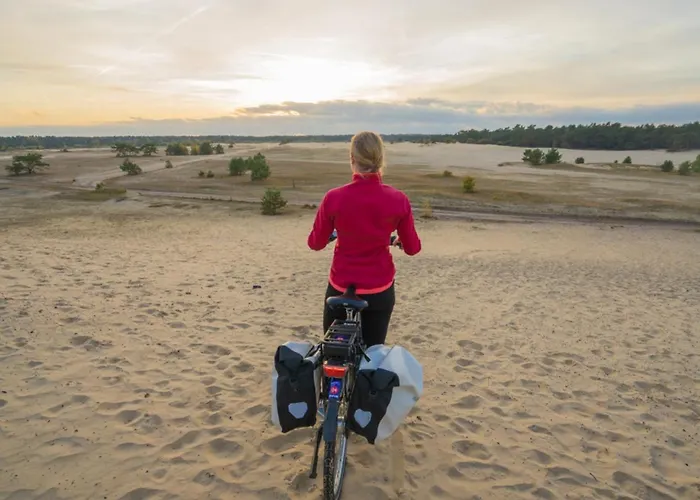 Luxe 4- Persoons Veluwelodge Met Hottub In Ermelo! بيت للعطل إرميلو