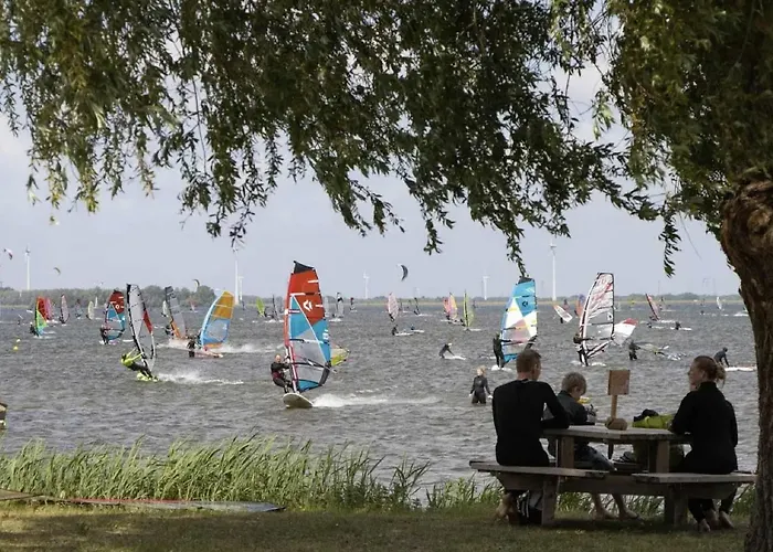 Luxe 4- Persoons Veluwelodge Met Hottub In Ermelo!