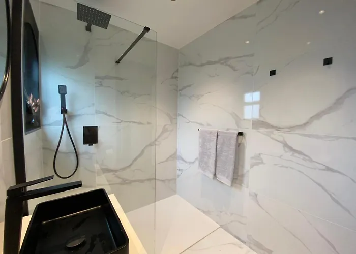 بيت للعطل Luxe 4- Persoons Veluwelodge Met Hottub In Ermelo!