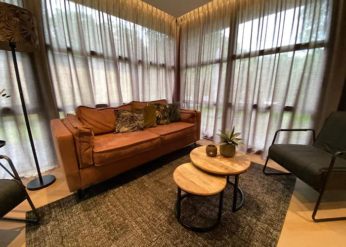 Luxe 4- Persoons Veluwelodge Met Hottub In Ermelo! بيت للعطل *