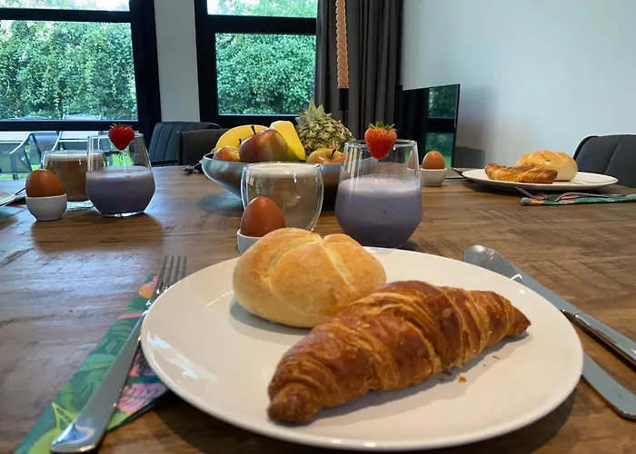 Luxe 4- Persoons Veluwelodge Met Hottub In Ermelo! * إرميلو