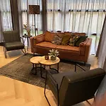 Luxe 4- Persoons Veluwelodge Met Hottub In Ermelo! * Ermelo