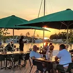 Luxe 4- Persoons Veluwelodge Met Hottub In Ermelo! Semesterbostad *